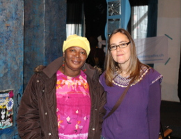 Aurelia et Valérie Elsig, ancienne volontaire de PBI