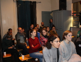 Les convives curieux et attentifs à Baden