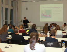 Prof. Christian Berndt erläutert die Hintergründe der Sonderwirtschaftszonen in Mexiko, Zürich 