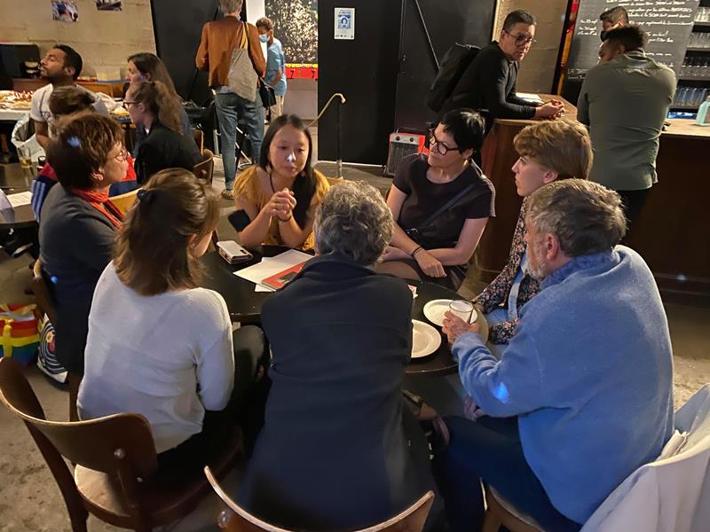 Diskussionen zu den verschiedenen Projektländern 
