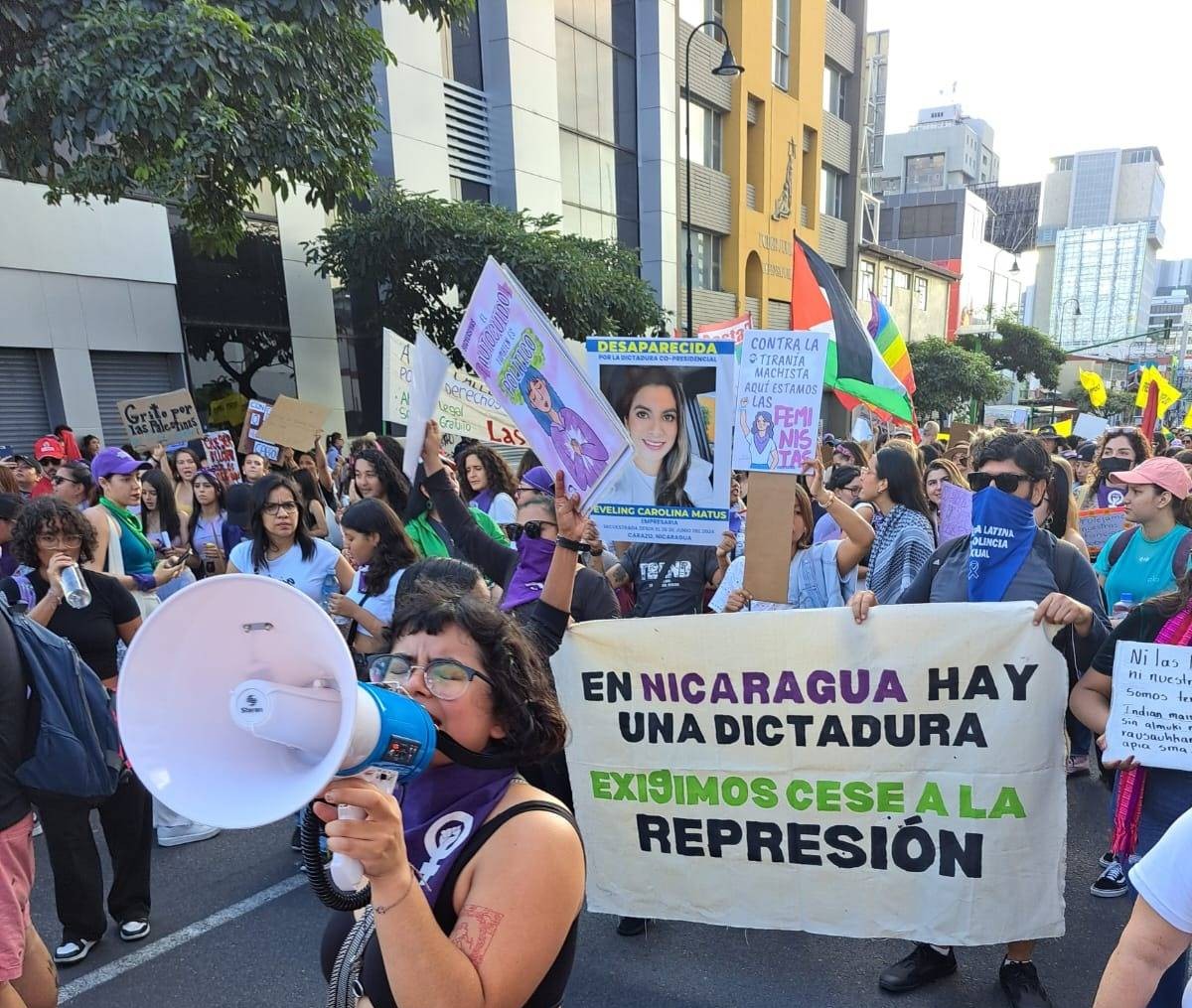 Facing PEACE: Résistances nicaraguayennes face à la répression transnationale 
